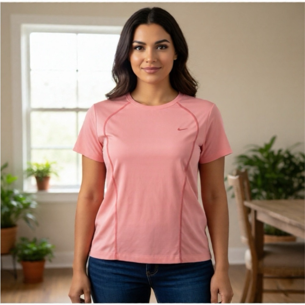 *30off3* Nike Women's Training Tee Coral Pink Short Sleeve Size M‎